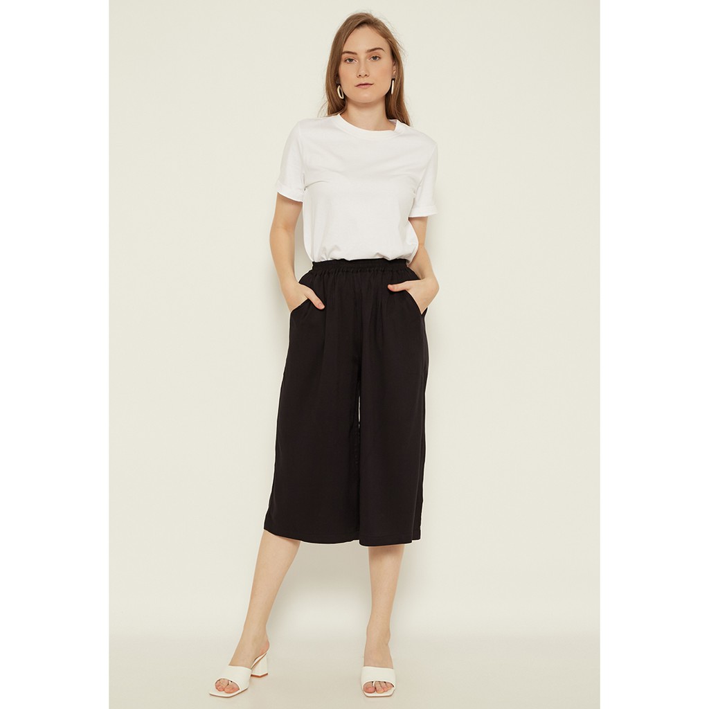 N&amp;A - JOURNAL 3/4 CULOTTES BLACK - Pakaian Wanita - Celana Sehari-Hari