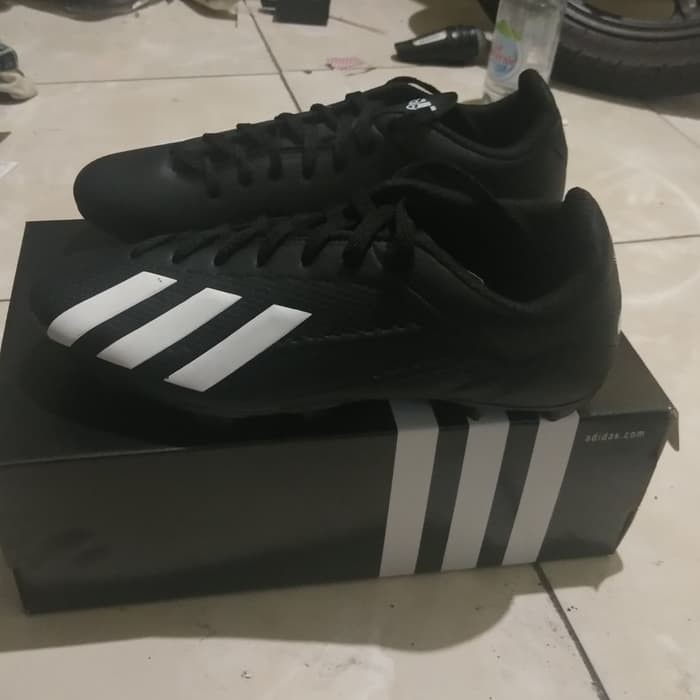 DISKON.. SEPATU BOLA ADIDAS ACE TERBARU 2018