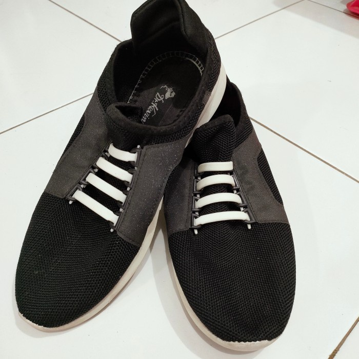 Sepatu Dr Kevin - Men Sneakers - Size 42 - Casual Formal