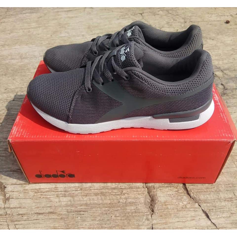 Sepatu DIADORA ERGO GREY MEN ORIGINAL 100%