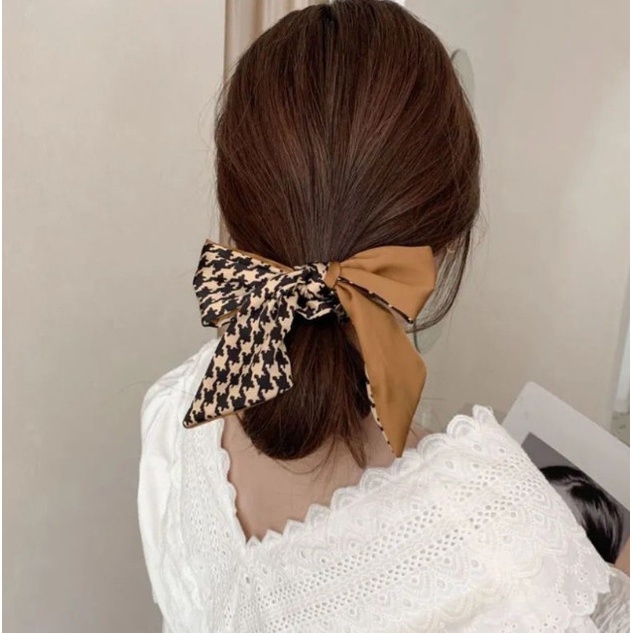 Scrunchies Karet Ikat Rambut / Skruncis Kuncir Kotak Tweed Karmika