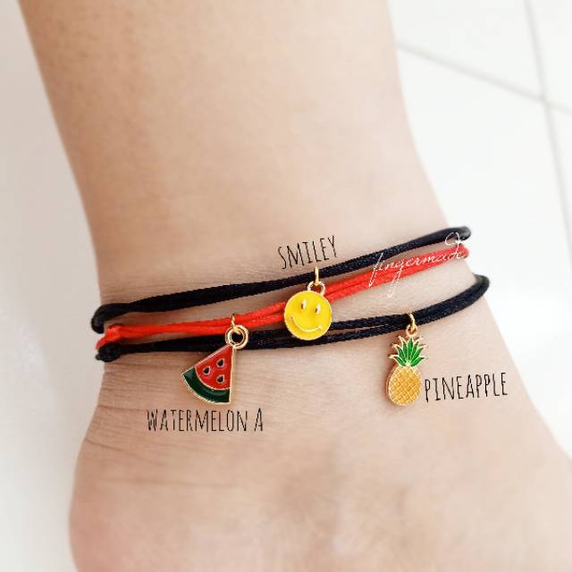 Fingermade Gelang Kaki Tali dengan Charm