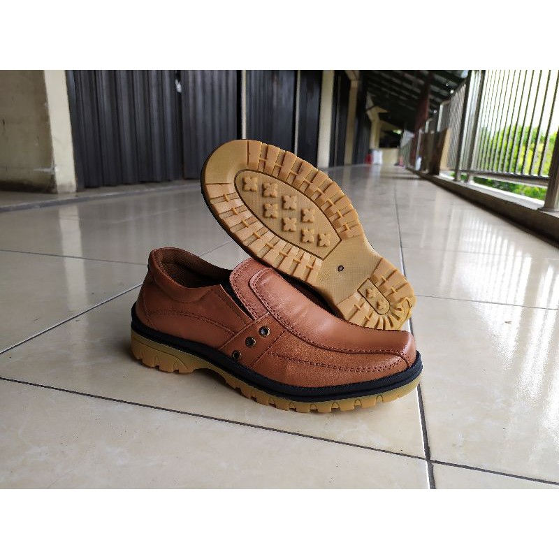 Sepatu kulit formal kerja pria sepatu kantor