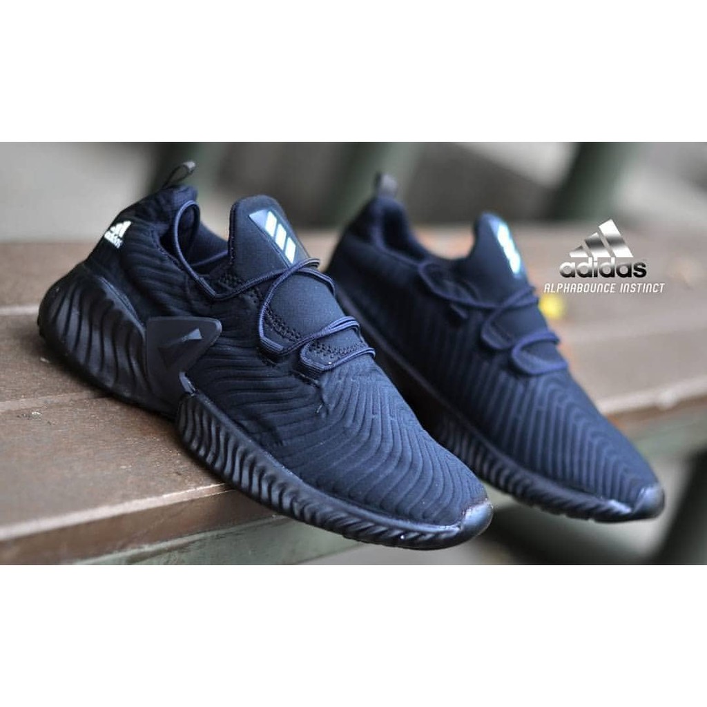 Sepatu Adidas Instinc Premium Man Warna Full black Hitam Sneakers Sekolah Lari Running Olahraga