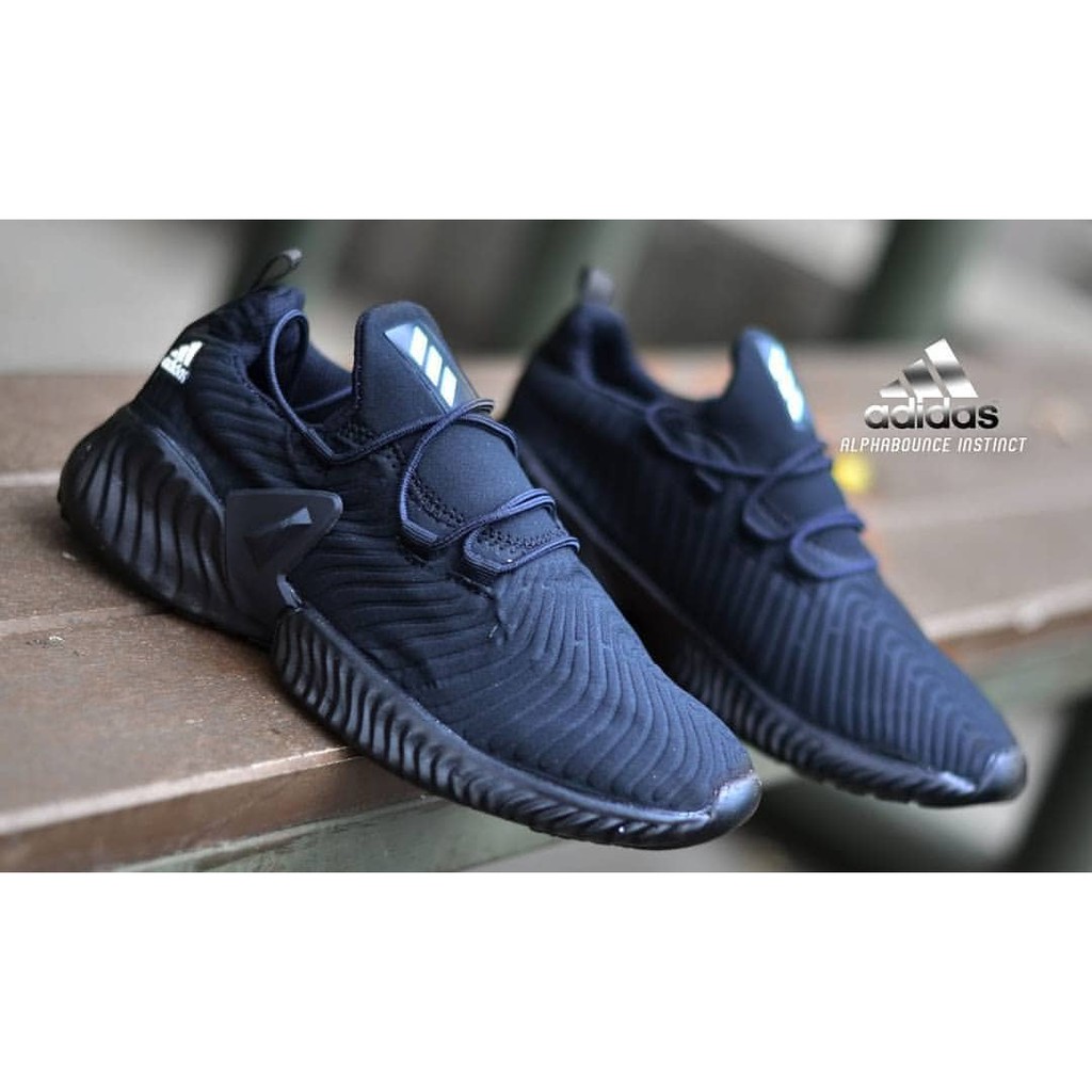 Sepatu Adidas Instinc Premium Man Warna Full black Hitam Sneakers Sekolah Lari Running Olahraga