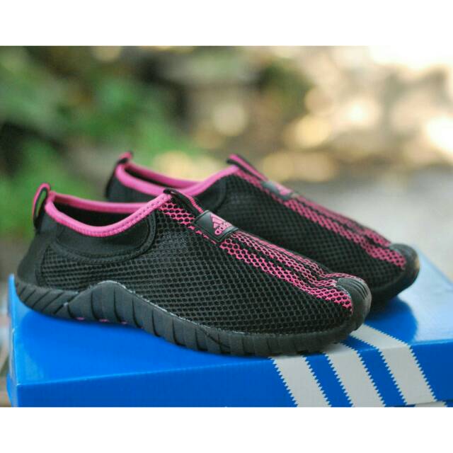 SEPATU WANITA SLOP ADIDAS SLIPON WOMAN BLACK