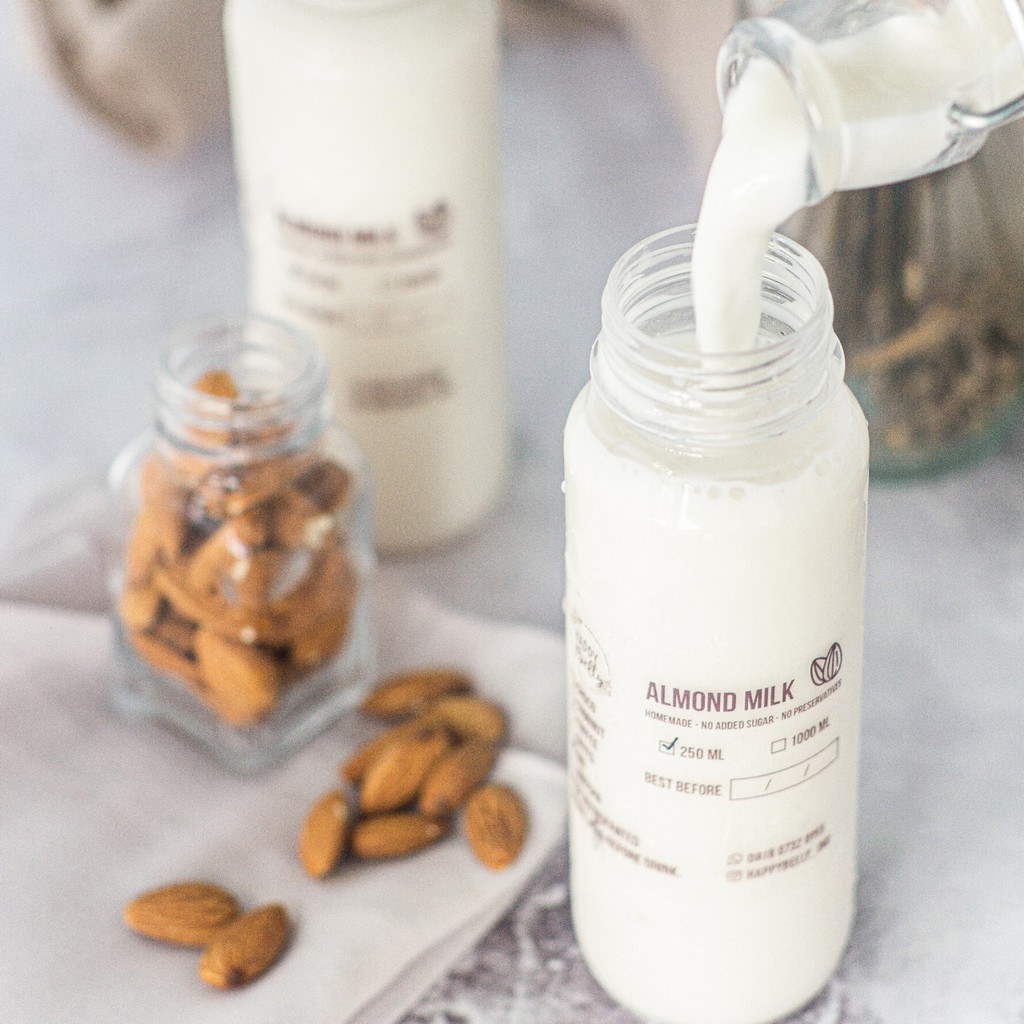 

SUSU ALMOND / ALMOND MILK RASA ORIGINAL, TANPA GULA - UK 250ML