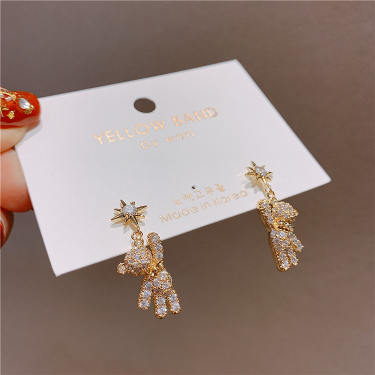 Anting Tusuk Motif Bintang / Beruang Kecil Lucu Ala Korea Untuk Wanita