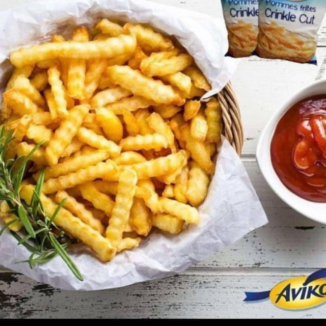 

Kentang Aviko Crinkle & soestring cut