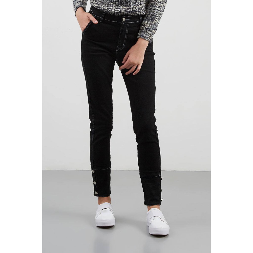 Celana Jeans Berrybenka Label Original - Casandra Pencil Denim Pants Black