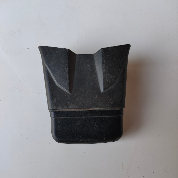 lampu spakbor belakang megapro new . spakbor megapro new fi original