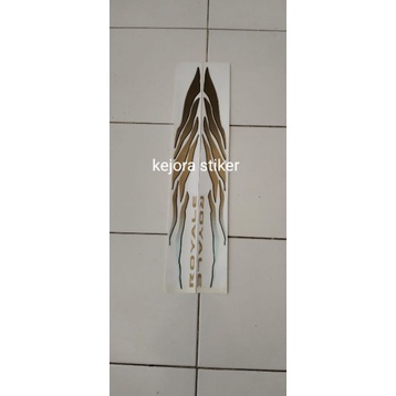 STIKER LIST BODY MOBIL PANTHER ROYALE