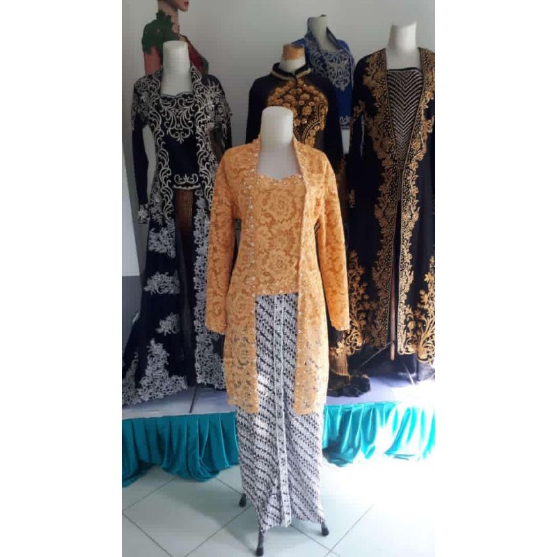 kebaya kutubaru cantik