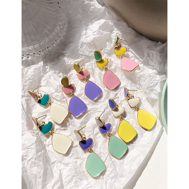 LRC Anting Tusuk Fashion Geometric Contrast Asymmetric Earrings F6209X