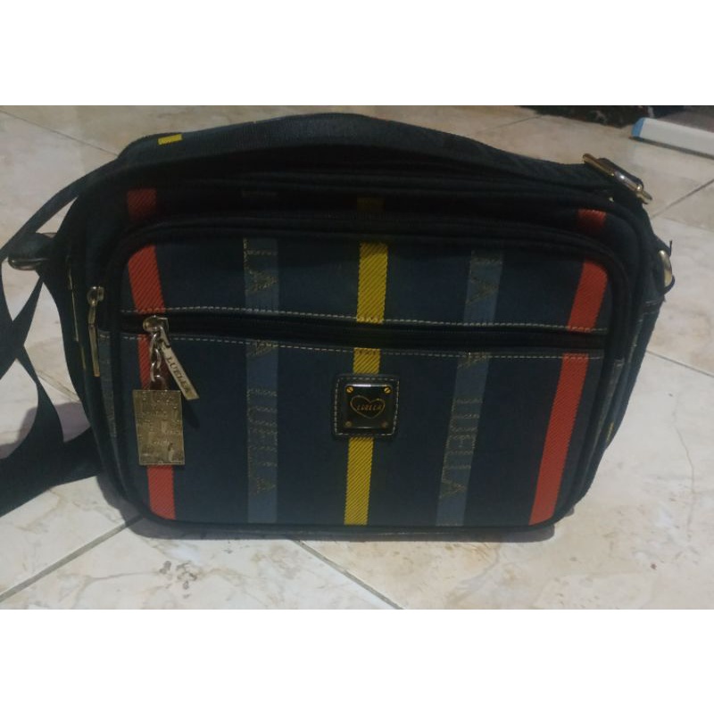 Tas Branded Preloved LUELLA