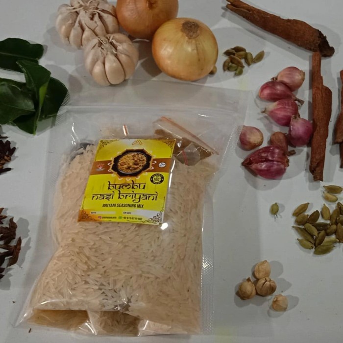 

Beras basmati dan bumbu nasi briyani spesial