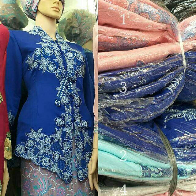 Kebaya pita