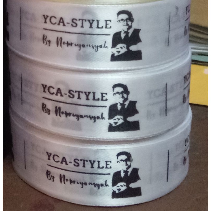 

Label Custom Satin dan Grossgrain 2,5cm Sablon Satu Warna
