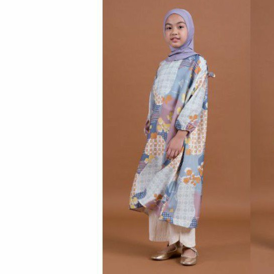 Diajeng dress Luna Ria Miranda Danastri warna blue