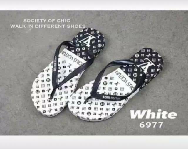 Sandal jepit wanita motif batik import