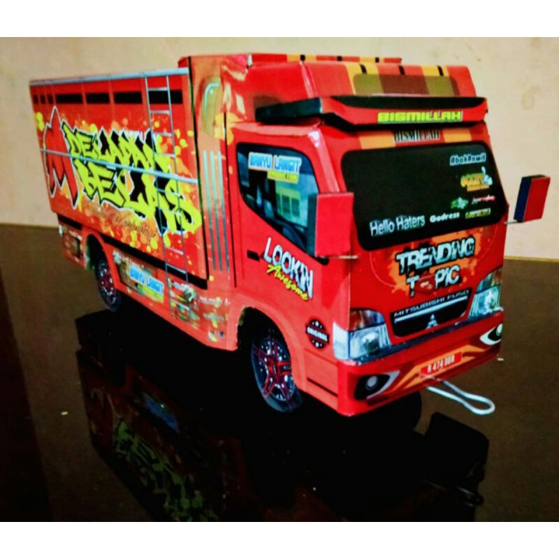 MIINIATUR TRUK TRENDING TOPIC