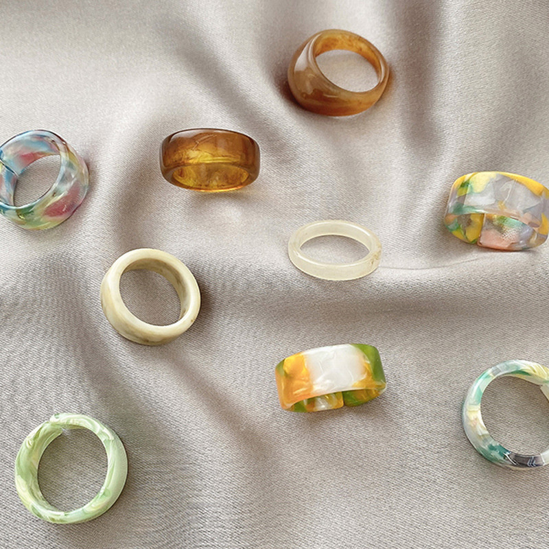 5pcs / Set Cincin Bahan Resin Akrilik Warna-Warni Gaya Korea Untuk Wanita