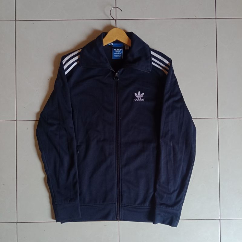 Tracktop adidas europa navy