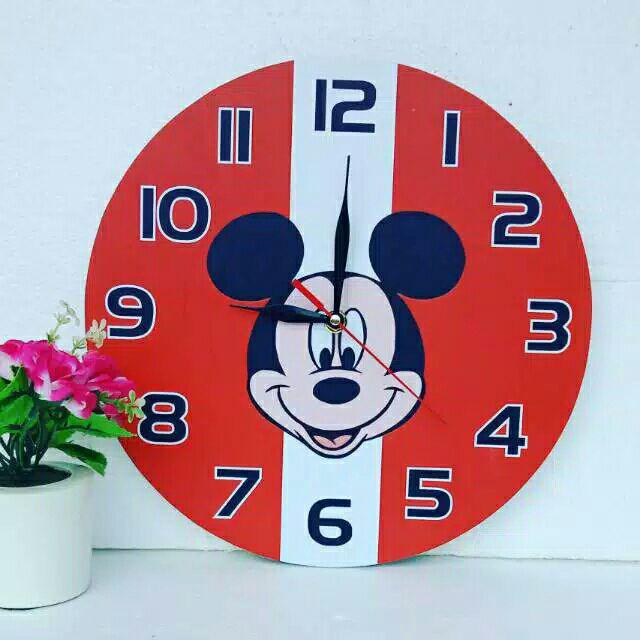 Jam Dinding Bulat - Keroppi