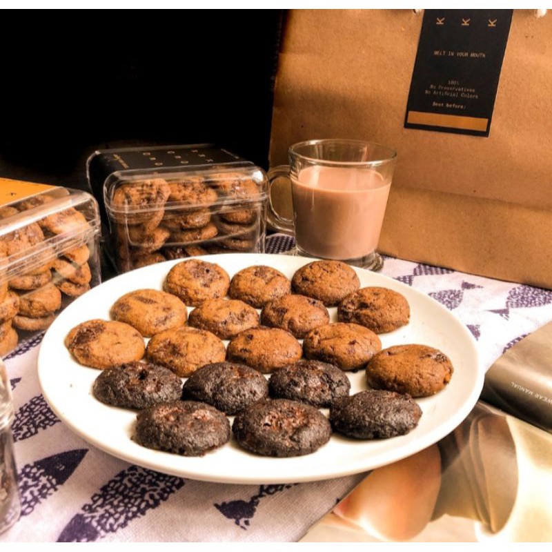 

Classic Choco Chips Cookies 250gr | Kue kering lebaran enak premium quality