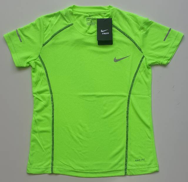 Baju fitnes lari gym olahraga 