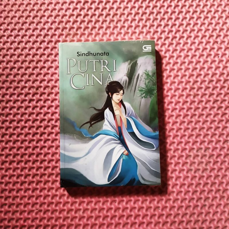PUTRI CINA. Sindhunata