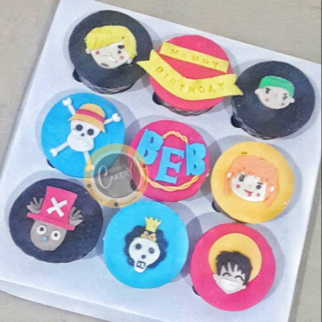 

ONE PIECE Fondant Cupcakes