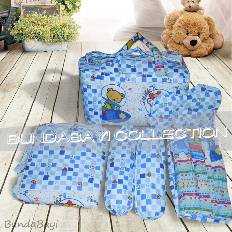 Tas Gendongan Bantal Guling Alas Tidur Bayi Set 4 in 1 Merk Chekiddo