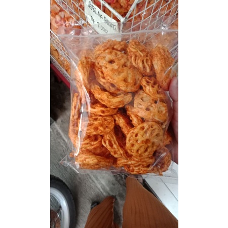 

krupuk kecil pedas | jajanan snack makanan ringan pedas 100gr/250gr