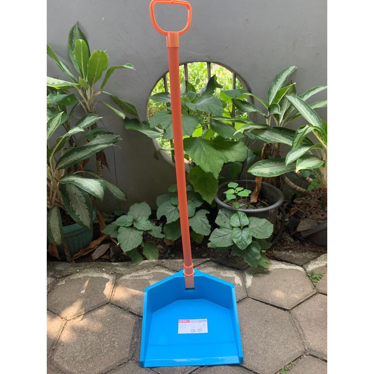 Pengki/ Beta Dust Pan Lion Star DP-1