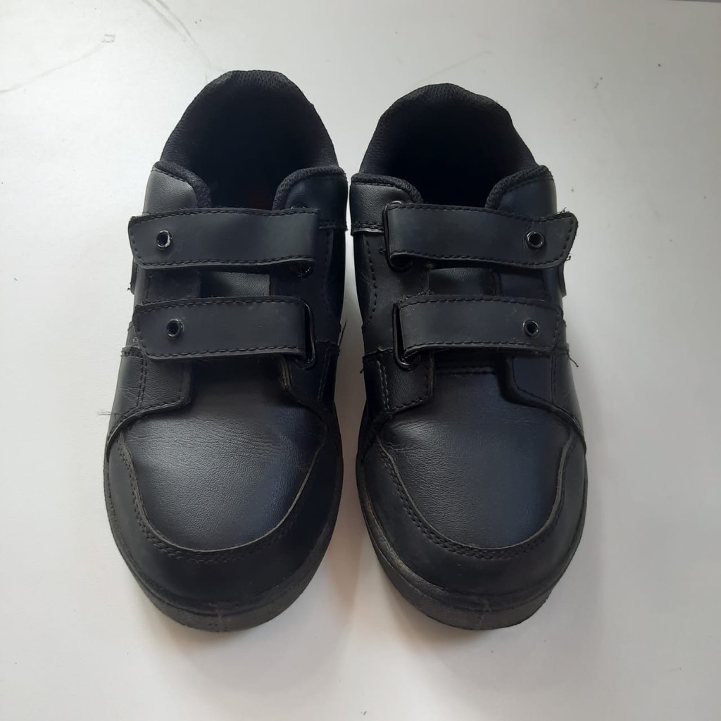 SEPATU SEKOLAH ANAK AIRWALK  (SECONDHAND/PRELOVED)