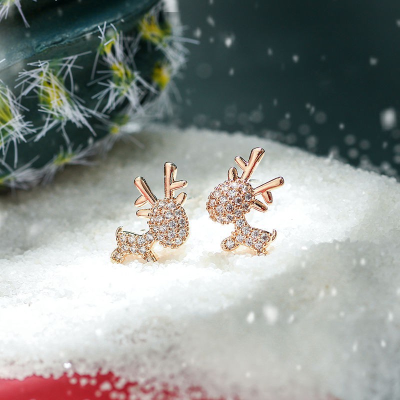 Anting Stud Desain Kepala Rusa Snowflake Aksen Berlian Untuk Natal
