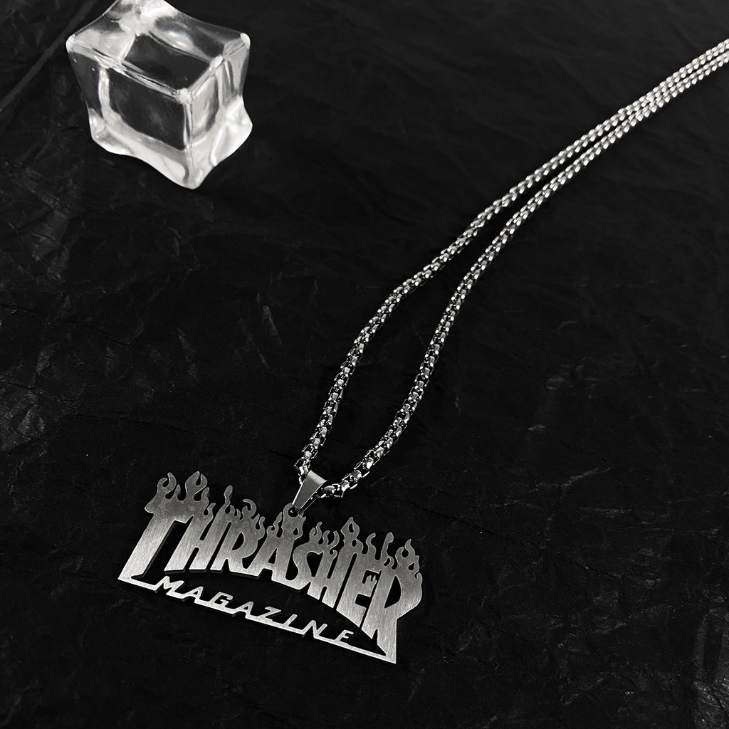 Eropa dan Amerika titanium baja hip hop kalung in fashion merek huruf stainless steel liontin panjan