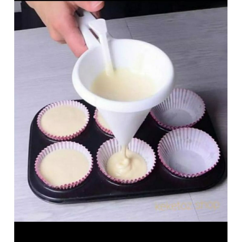 dispenser corong adonan kue