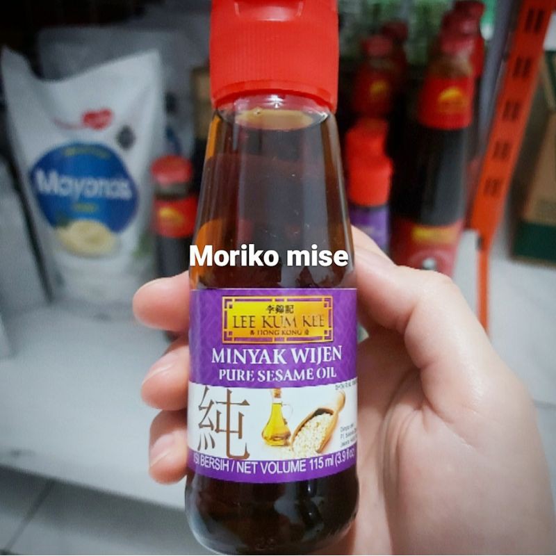 

minyak wijen lee kum kee sesame oil 115 ml / sesame oil lee kum kee