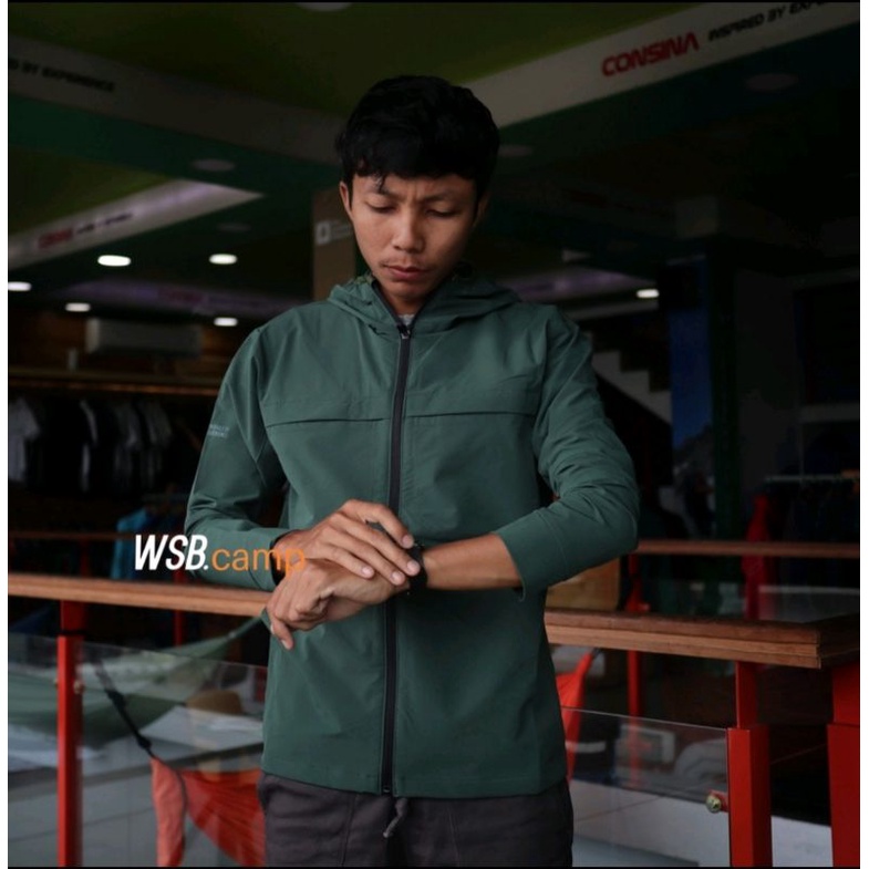 Jaket Softshell windproof Consina Oxlade Light Jacket Original