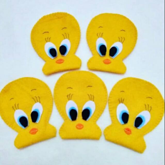 

Amplop flanel karakter tweety