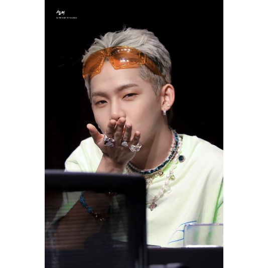 BOOKED HYUNSUK ASTRONOT