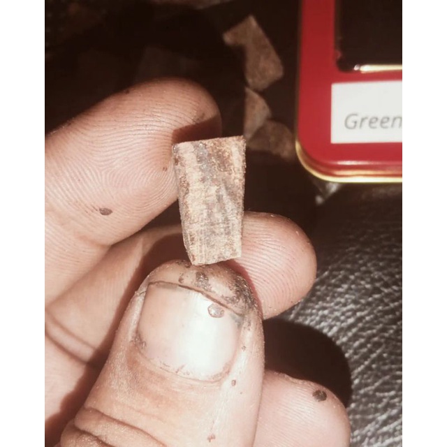 HABIBstore ⭐⭐⭐⭐⭐      tatah kayu gaharu rare oud 75gr full getah resin alami