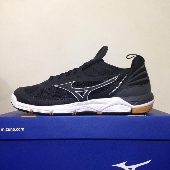 harga sepatu mizuno wave luminous