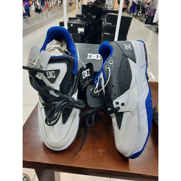 sepatu brand Dc maswell white 40,5