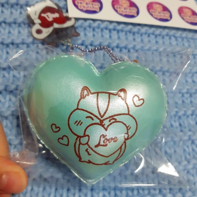 Flash sale squishy poli heart macaroon ( macaron) by popular boxes