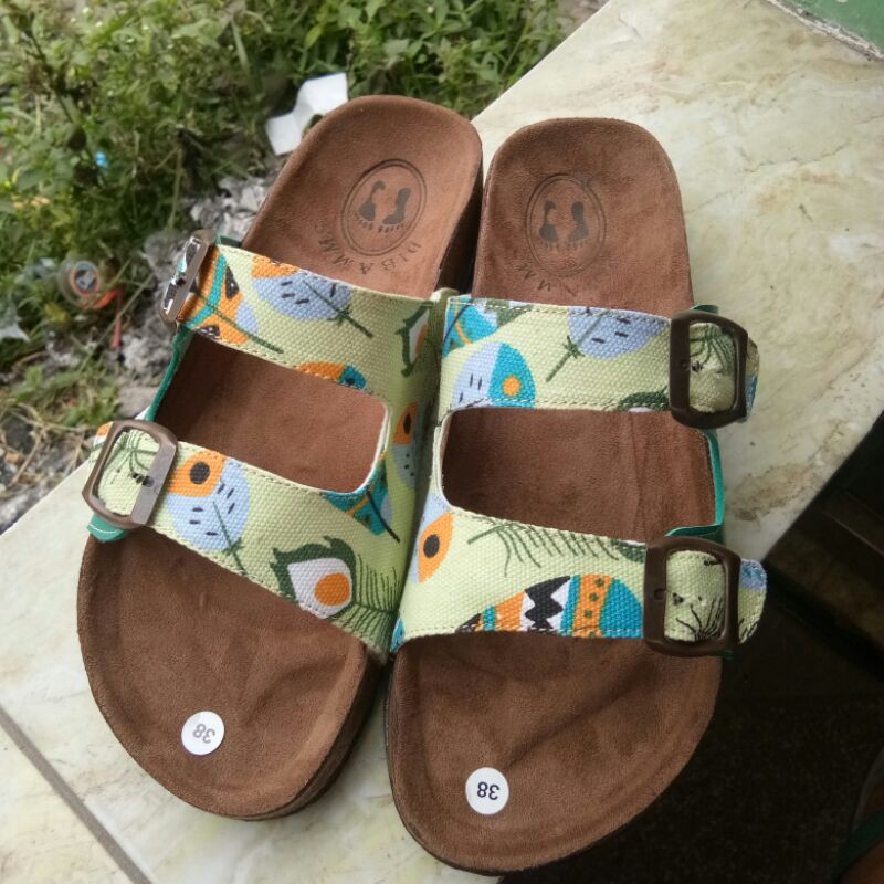 Sandal wanita ban 2