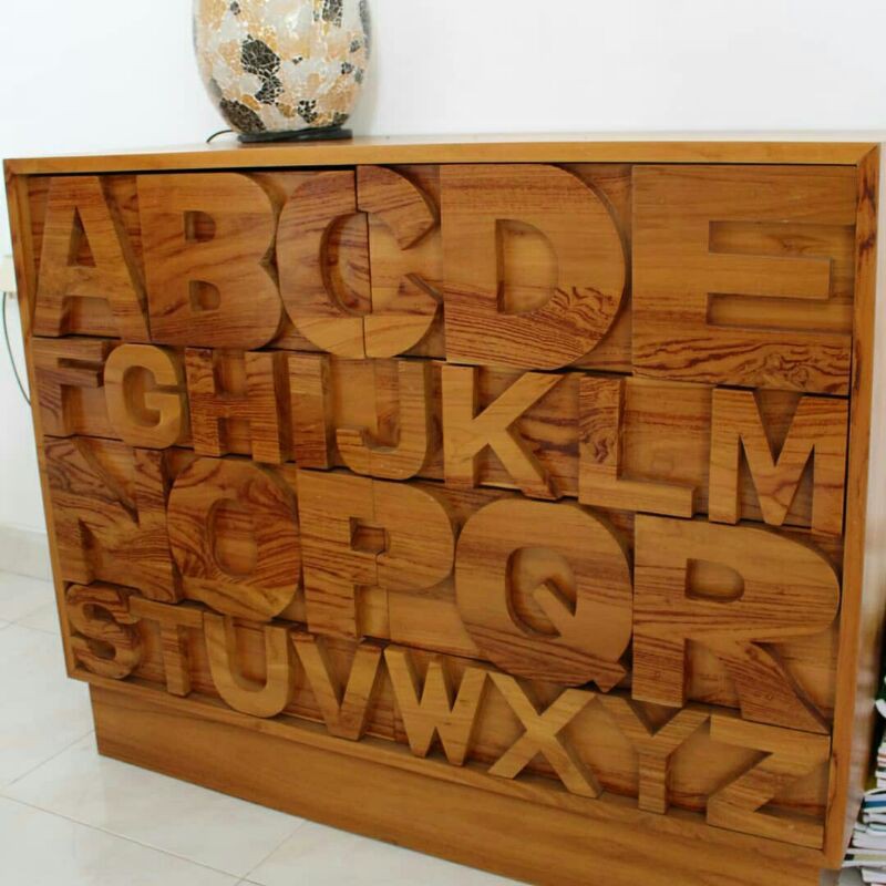 Lemari baju tempat tidur anak