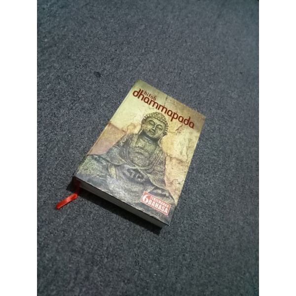 Kitab Dhammapada Terjemahan 6 bahasa